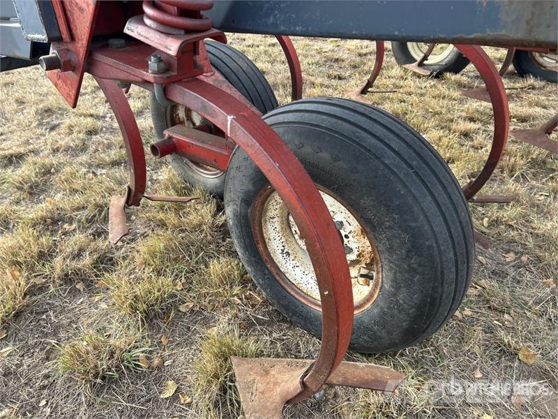 Friggstad 35 ft Cultivator زراعات