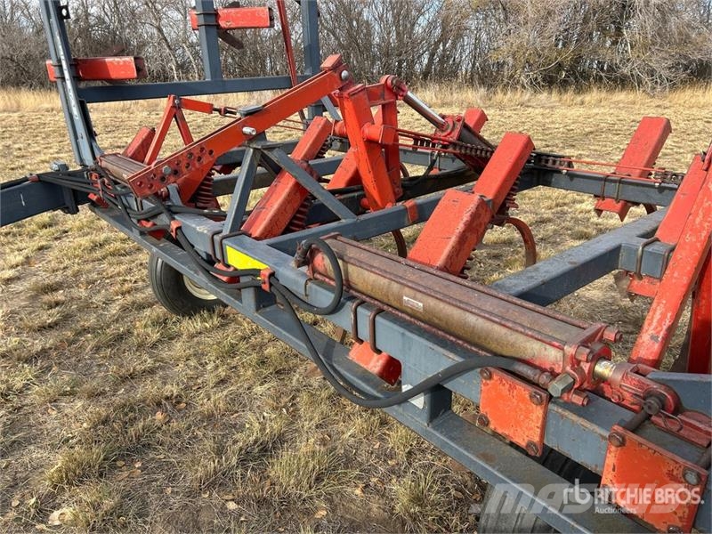 Friggstad 35 ft Cultivator زراعات