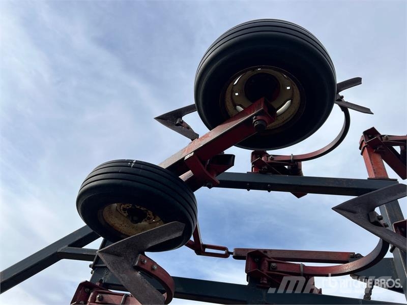 Friggstad 35 ft Cultivator زراعات