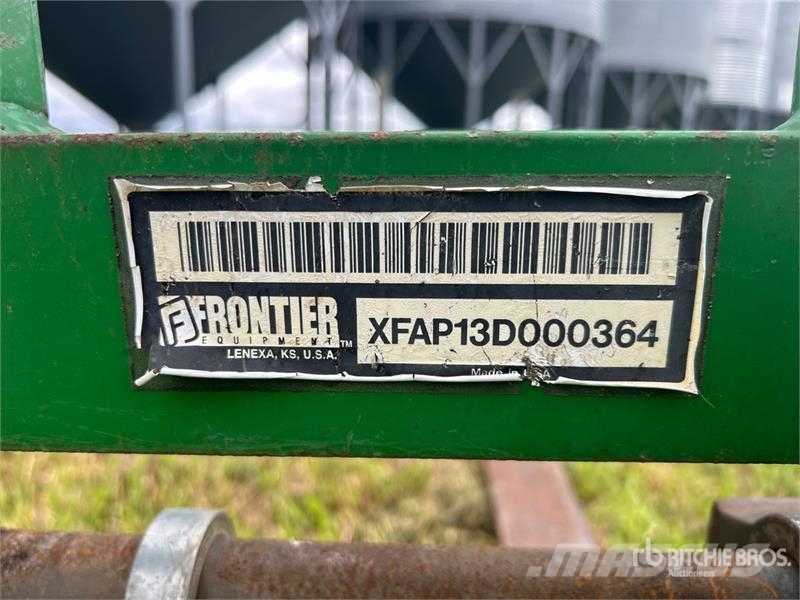 Frontier 42 in Tractor Pallet Forks شوكات