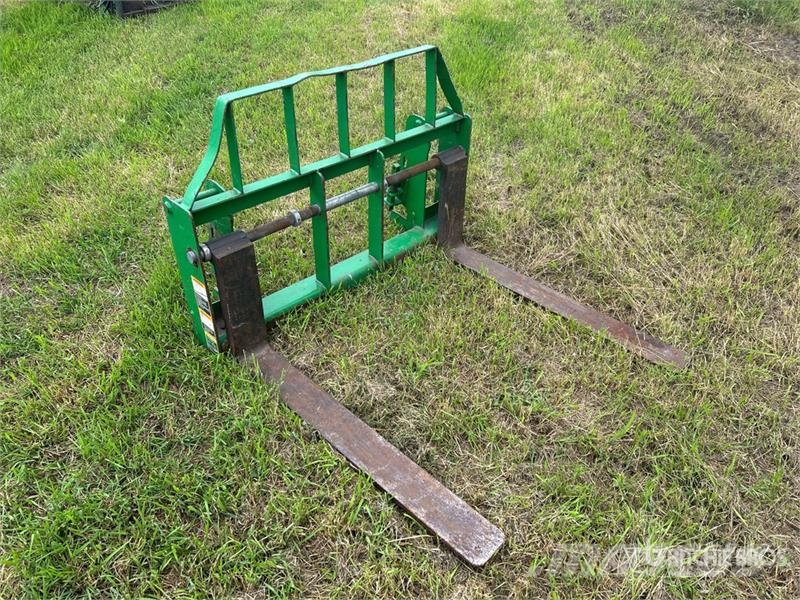 Frontier 42 in Tractor Pallet Forks شوكات