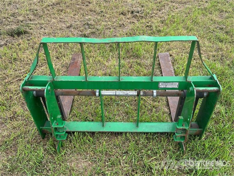 Frontier 42 in Tractor Pallet Forks شوكات