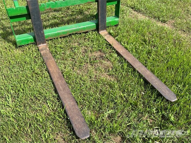 Frontier 48 in Tractor Pallet Forks شوكات