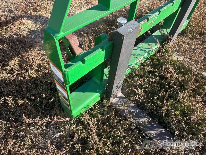 Frontier 48 in Tractor Pallet Forks شوكات