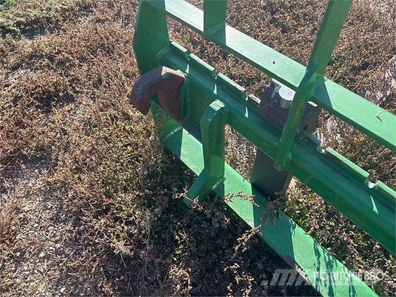 Frontier 48 in Tractor Pallet Forks شوكات