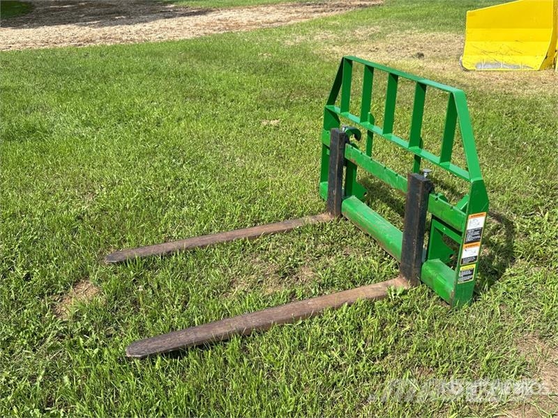Frontier 48 in Tractor Pallet Forks شوكات