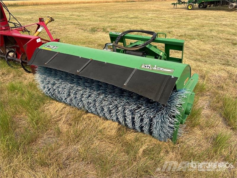 Frontier 75 in Sweeper Attachment Cepillos