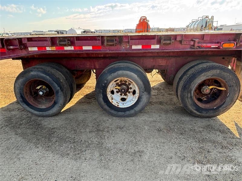 Fruehauf 46 ft Tri/A Flatbed Oilfield Trailer Macchine utensili