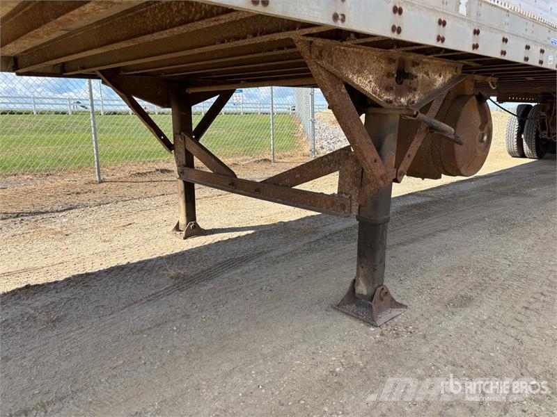 Fruehauf 46 ft x 102 in T/A Tool Crib Van Trailer Прицепы-фургоны