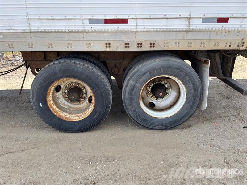 Fruehauf 46 ft x 102 in T/A Tool Crib Van Trailer Прицепы-фургоны