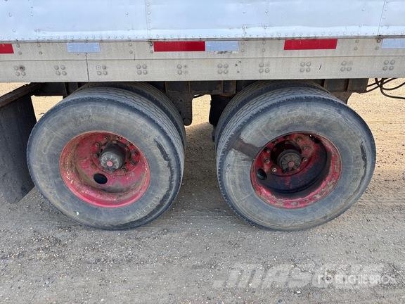 Fruehauf 48 ft x 102 in T/A Van Trailer Umpikoriperävaunut