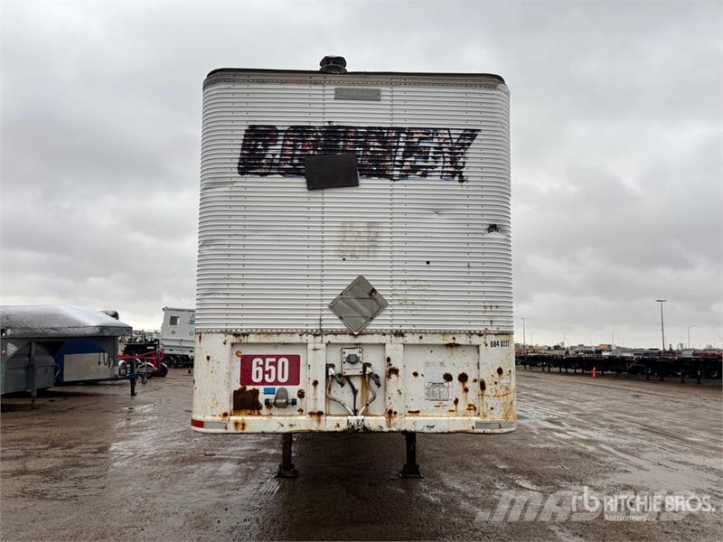 Fruehauf 48 ft x 102 in T/A Tool Crib Van Trailer Rimorchi cassonati