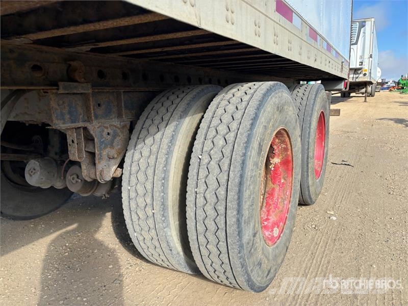 Fruehauf 48 ft x 102 in T/A Van Trailer Umpikoriperävaunut