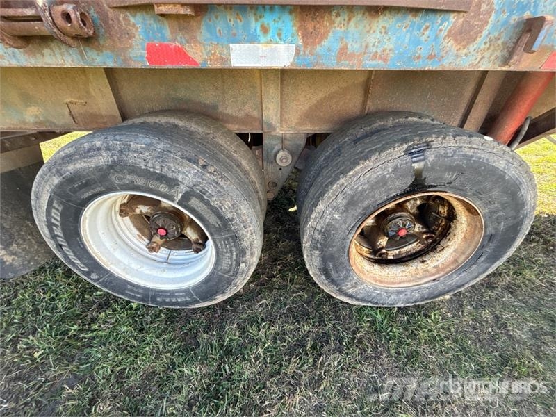 Fruehauf 50 ft T/A Bale Hauling Trailer Muut heinä- ja tuorerehukoneet