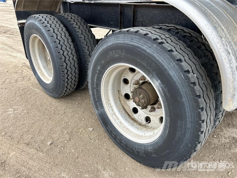 Fruehauf HAB-F2W-J1200 T/A Pneumatic Bulk Trailer Інші причепи