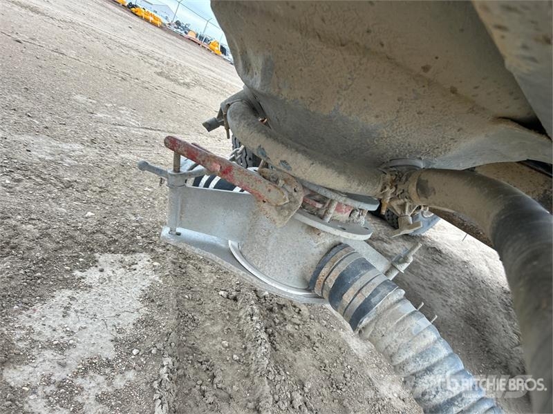 Fruehauf HAB-F2W-J1200 T/A Pneumatic Bulk Trailer Інші причепи