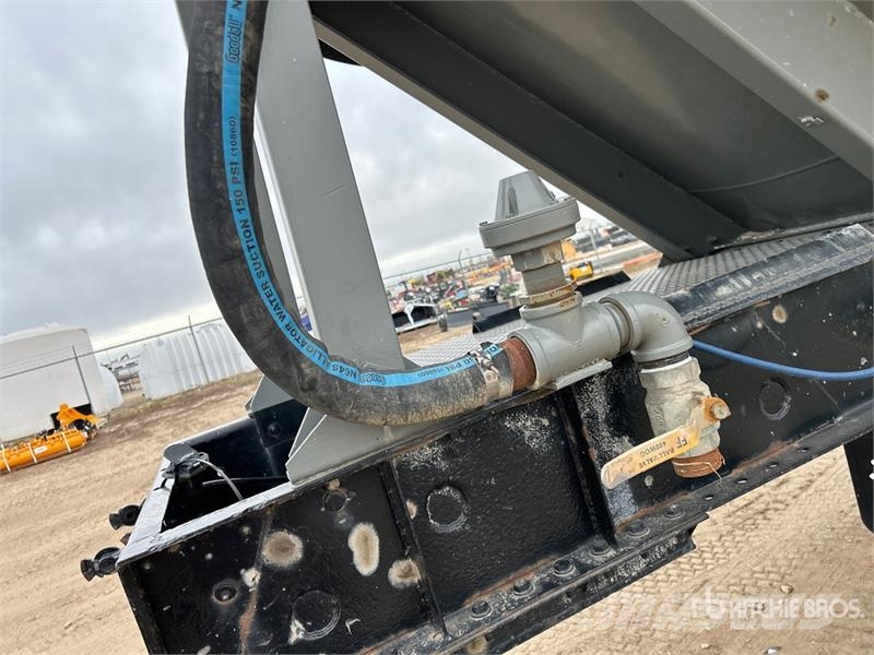 Fruehauf T/A Pneumatic Bulk Trailer Інші причепи