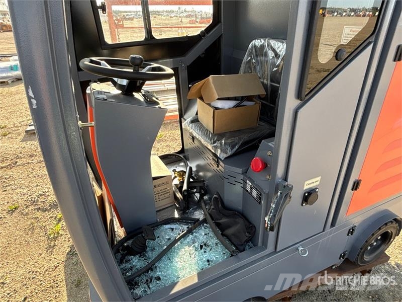  FS S19 Ride-On Electric Floor Sweeper Muut sadonkorjuukoneet