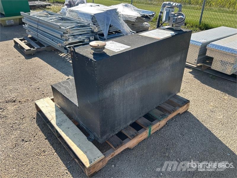 Fuel Tank 연료 및 첨가제 탱크