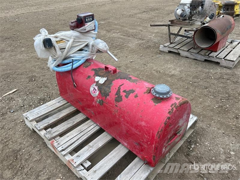 Fuel Tank Üzemanyag- és adaléktartályok