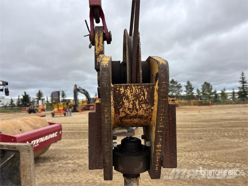 Galion Model 80 40 ton 4x4 Rough Terrain Crane 越野轮胎起重机︳越野吊︳越野起重机︳移动式起重机