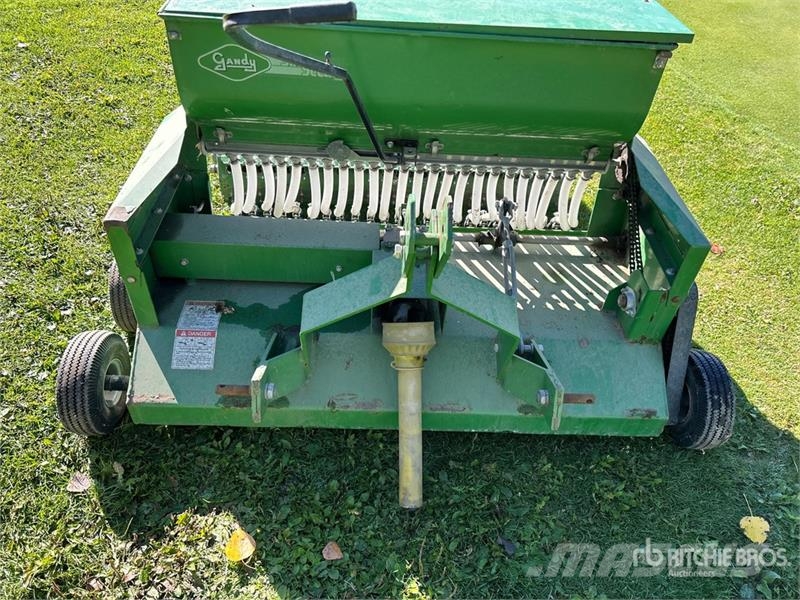  GANDY 2848SS 4 ft 3-Point Hitch 3 Point Hitch Seed مثاقيب