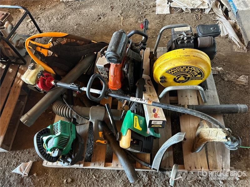 Gas Powered Blower, Weed Eater & Generator (Inoper Kiti naudoti statybos komponentai