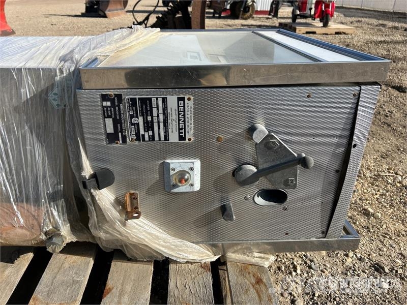 Gas Station Fuel Pump Sonstige Baumaschinen