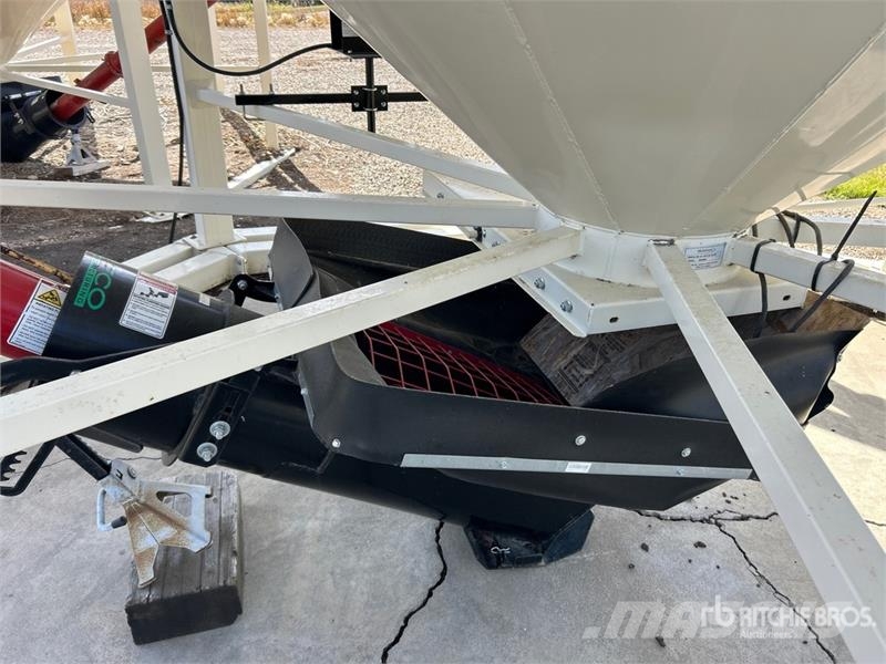  Gatco 12 in Heavy Duty Hopper وحدات / آلات معالجة المحاصيل وتخزينها - أخرى