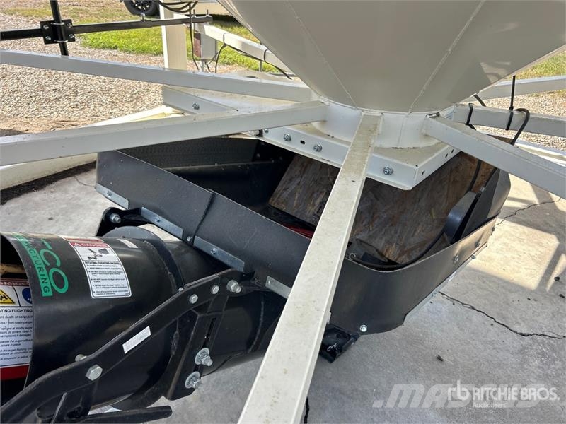  Gatco 12 in Heavy Duty Hopper وحدات / آلات معالجة المحاصيل وتخزينها - أخرى
