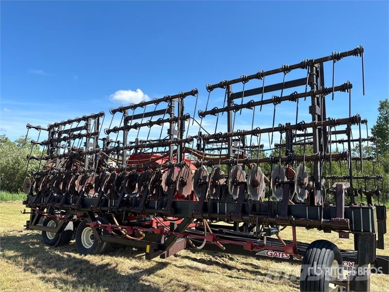 Gates Magnum 60 ft Disc Harrow زحافات ساحقة
