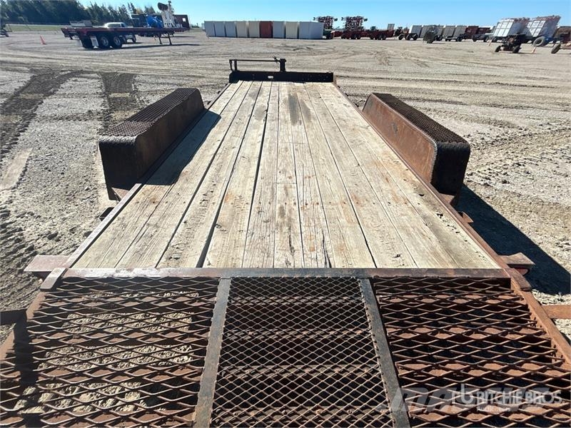 Gator 18 ft T/A Equipment Trailer Autotreilerid