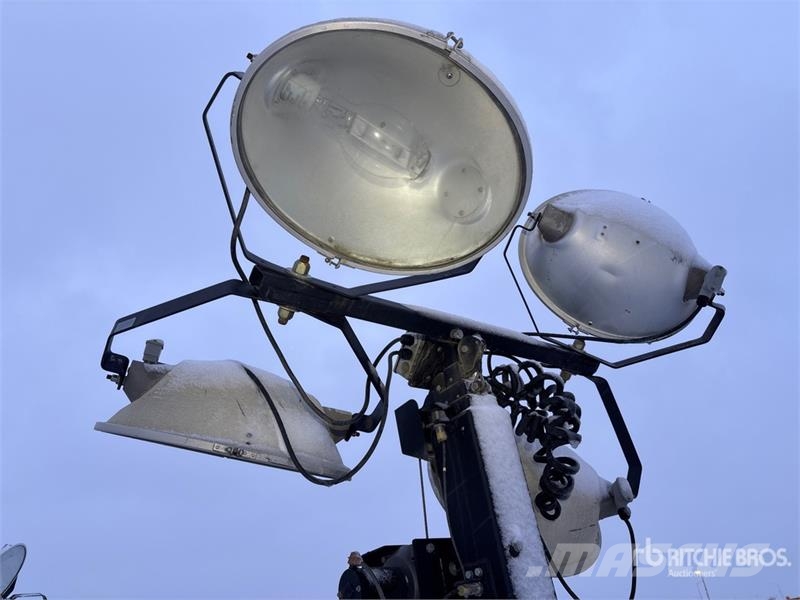 Generac MLT3060KV 6 kW Light Tower (Inoperable) Πύργοι προβολέων