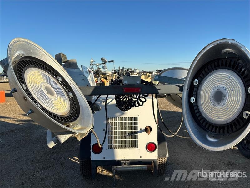 Generac MLT3060M 6 kW Light Tower Освітлювальні вежі