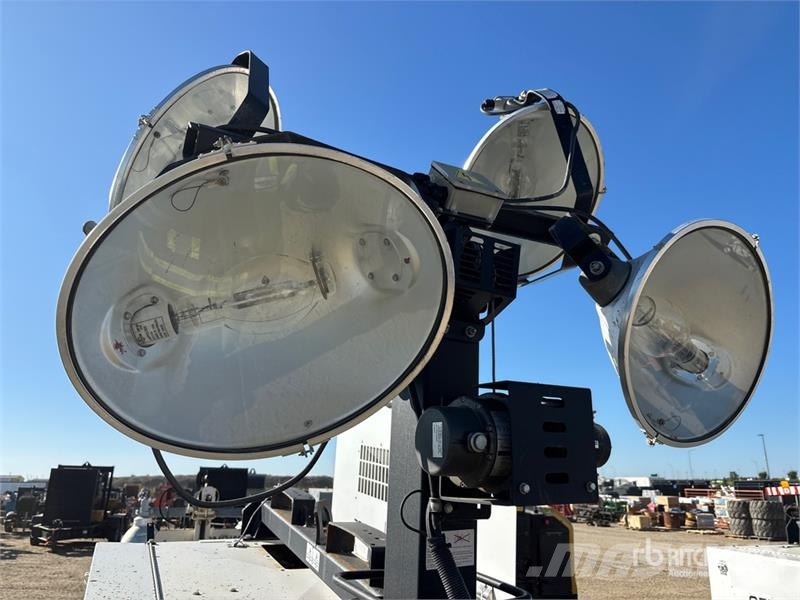 Generac MLT4200IVF4 20 kW Light Tower Valopylväät