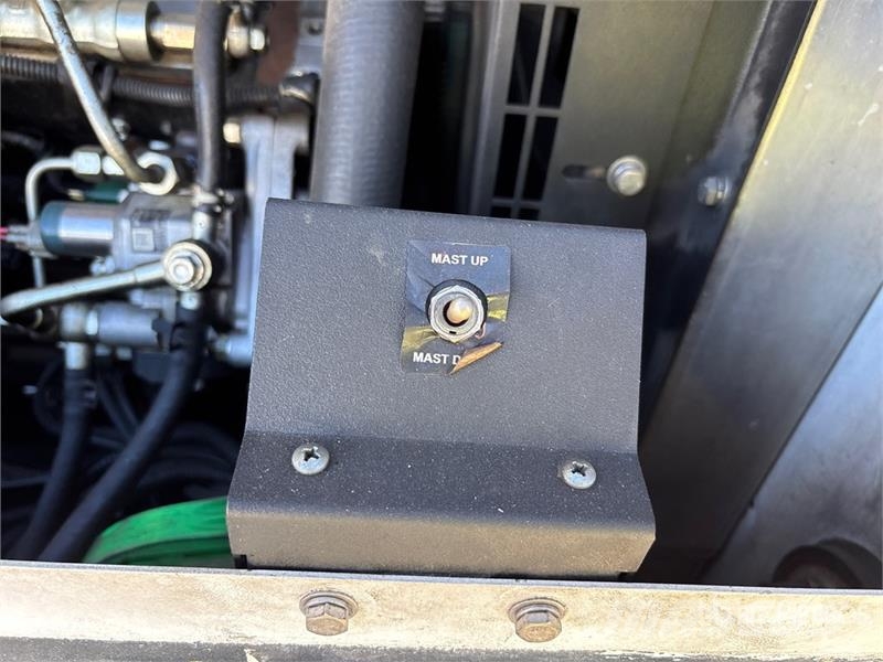 Generac MLT4200IVF4 20 kW Light Tower Valopylväät