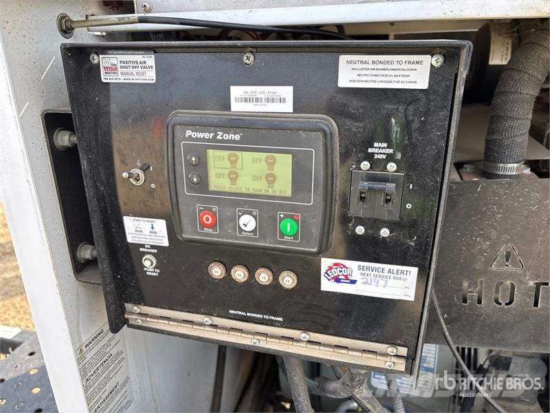 Generac MLT4200IVF4 20 kW Light Tower ライトタワー
