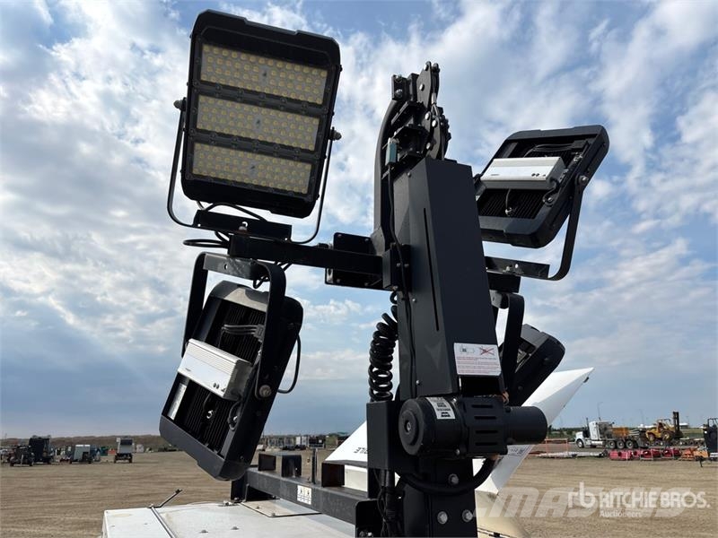 Generac MLT4200IVF4 20 kW Light Tower ライトタワー