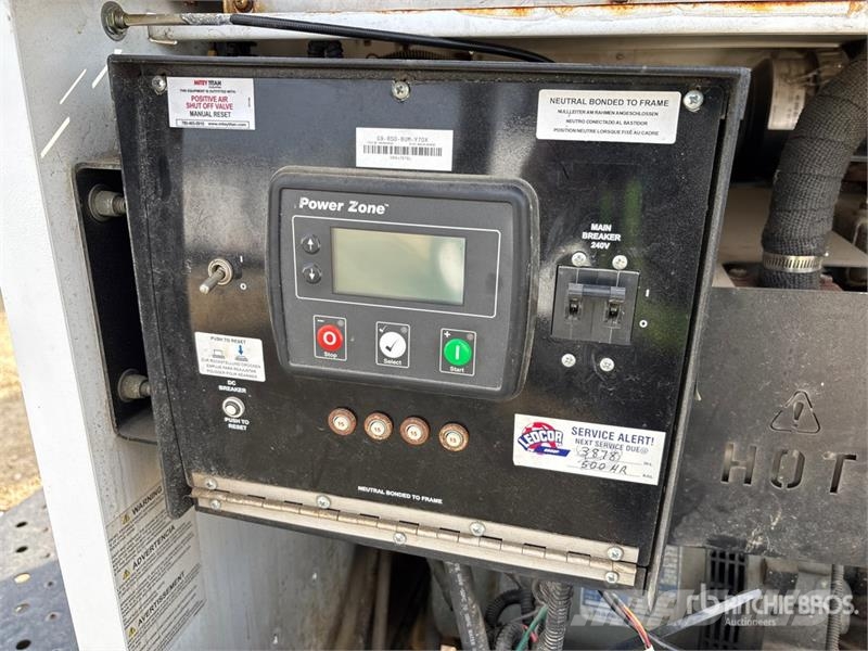 Generac MLT4200IVF4 20 kW Light Tower ライトタワー