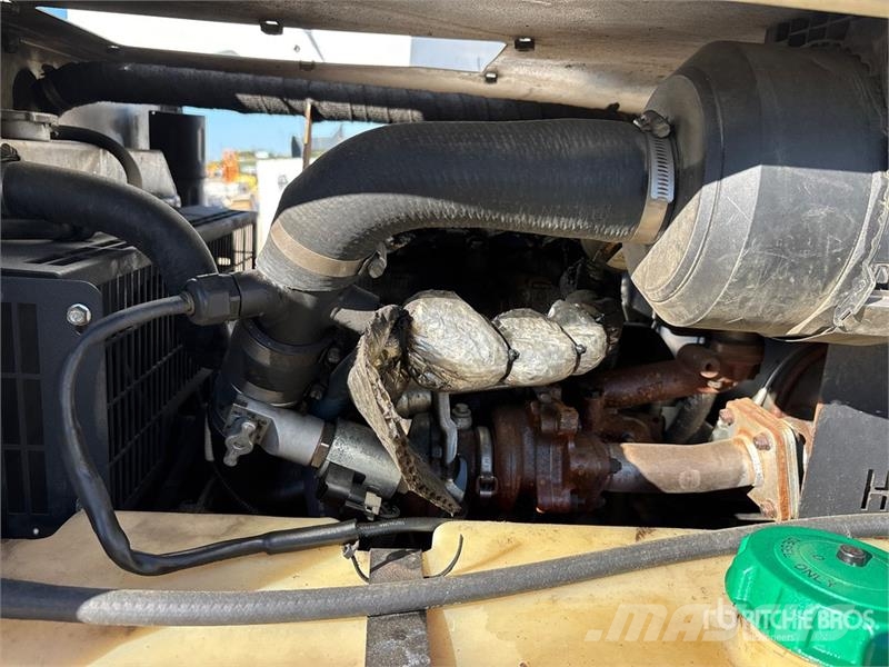 Generac MLT4200IVF4 20 kW Light Tower Valopylväät