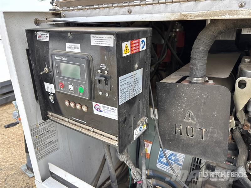 Generac MLT4200IVF4 20 kW Light Tower ライトタワー