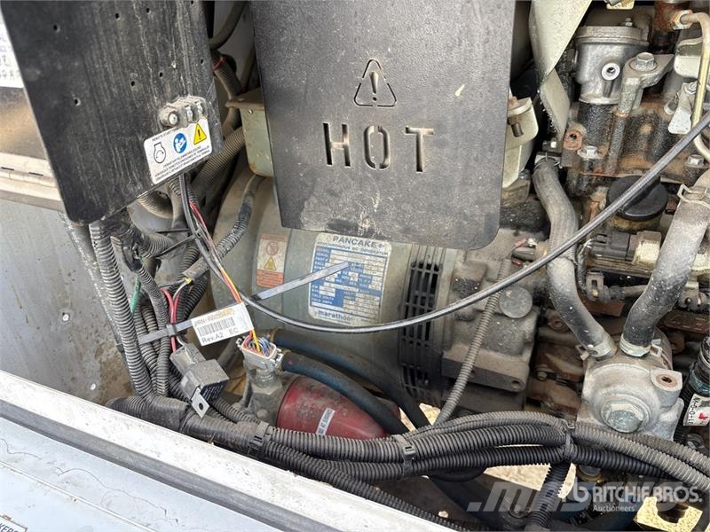 Generac MLT4200IVF4 20 kW Light Tower ライトタワー