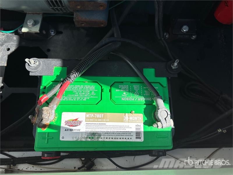 Generac MLT5080KVCAN 8 kW Light Tower ライトタワー