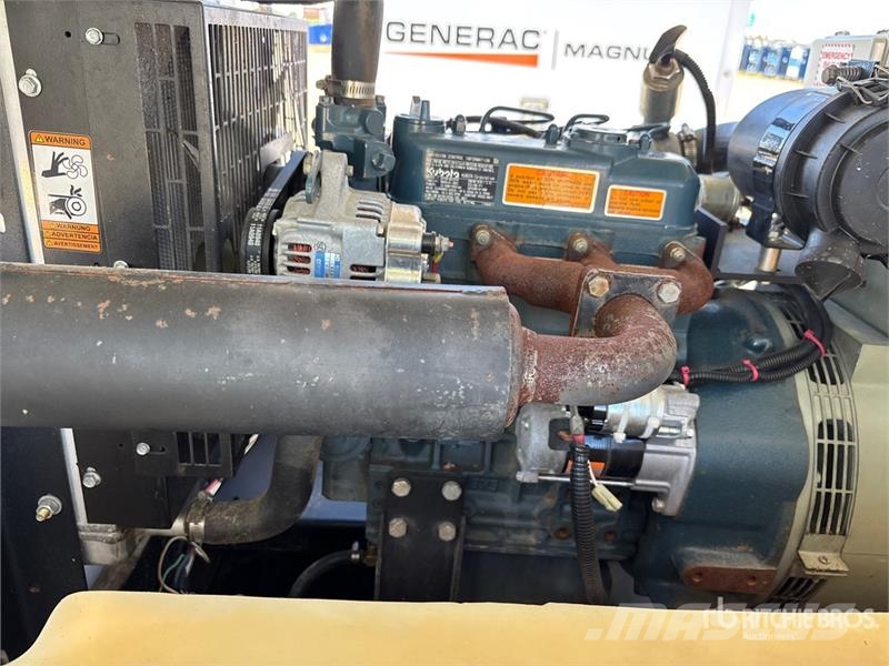 Generac MLT5080KVCAN 8 kW Light Tower ライトタワー