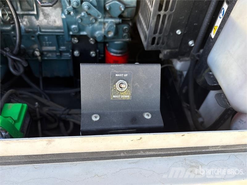 Generac MLT5080KVCAN 8 kW Light Tower Valopylväät