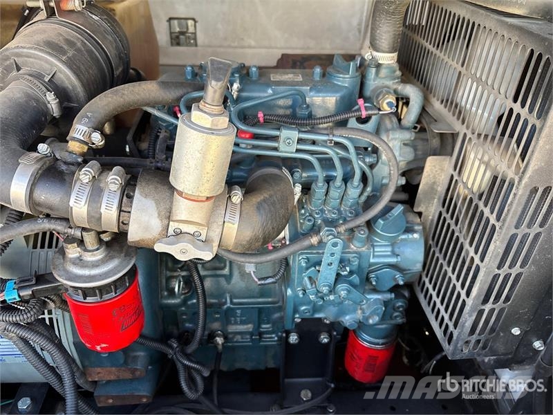 Generac MLT5080KVCAN 8 kW Light Tower Valopylväät