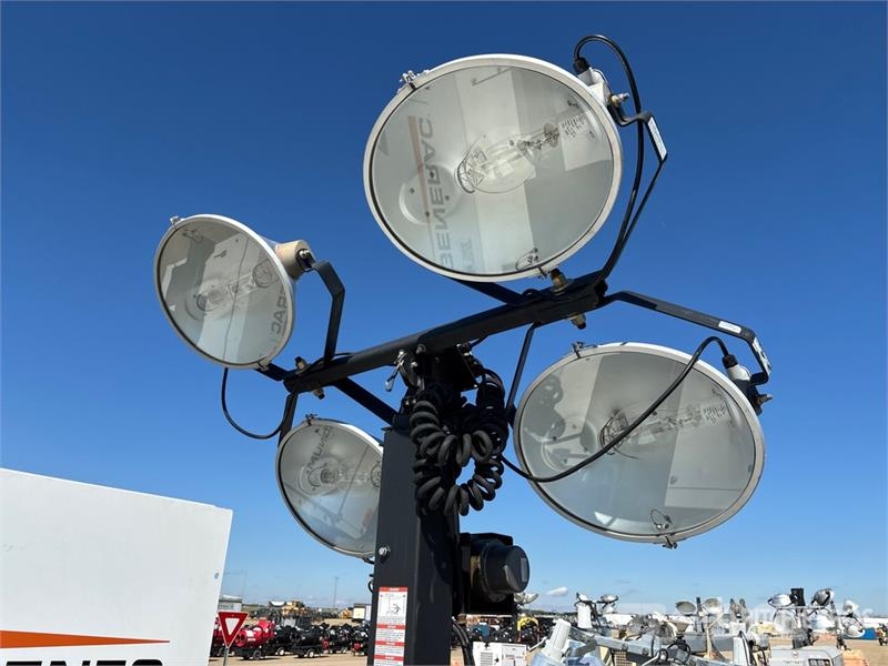Generac MLT5080KVCAN 8 kW Light Tower ライトタワー