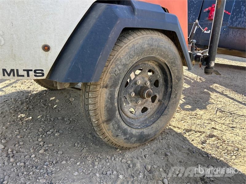 Generac MLTS 2.5 kW Light Tower (Inoperable) 照明燈