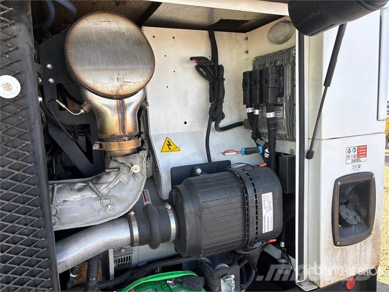 Generac MMG55 F4 44 kW Mobile Generator Set (Inoperable) Diesel generatoren