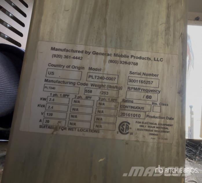 Generac of (3) Generac PLT240-0007 2.4 kW Electric Light T Lichtmasten